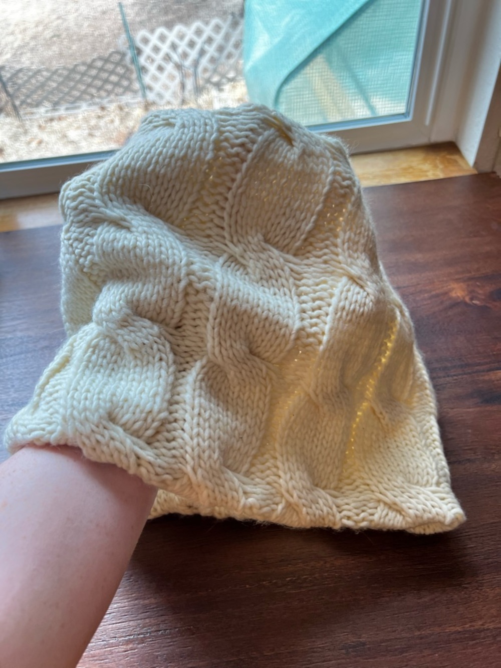 L.L. Bean Cable Knit Chunky Winter Neck Warmer Cowl Cream Infinity Scarf